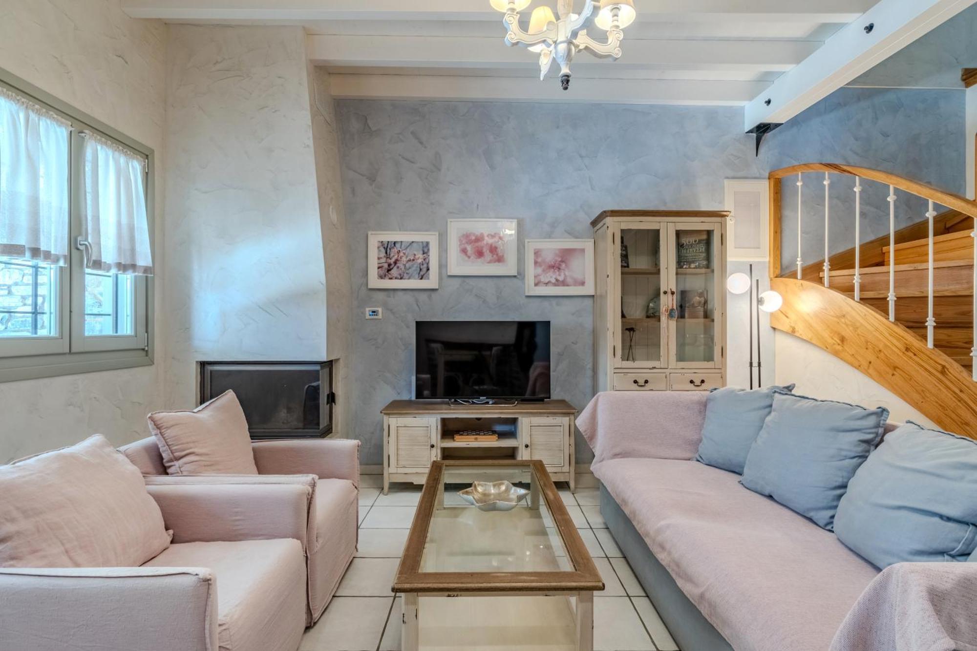 Chroma Pelion Holiday home