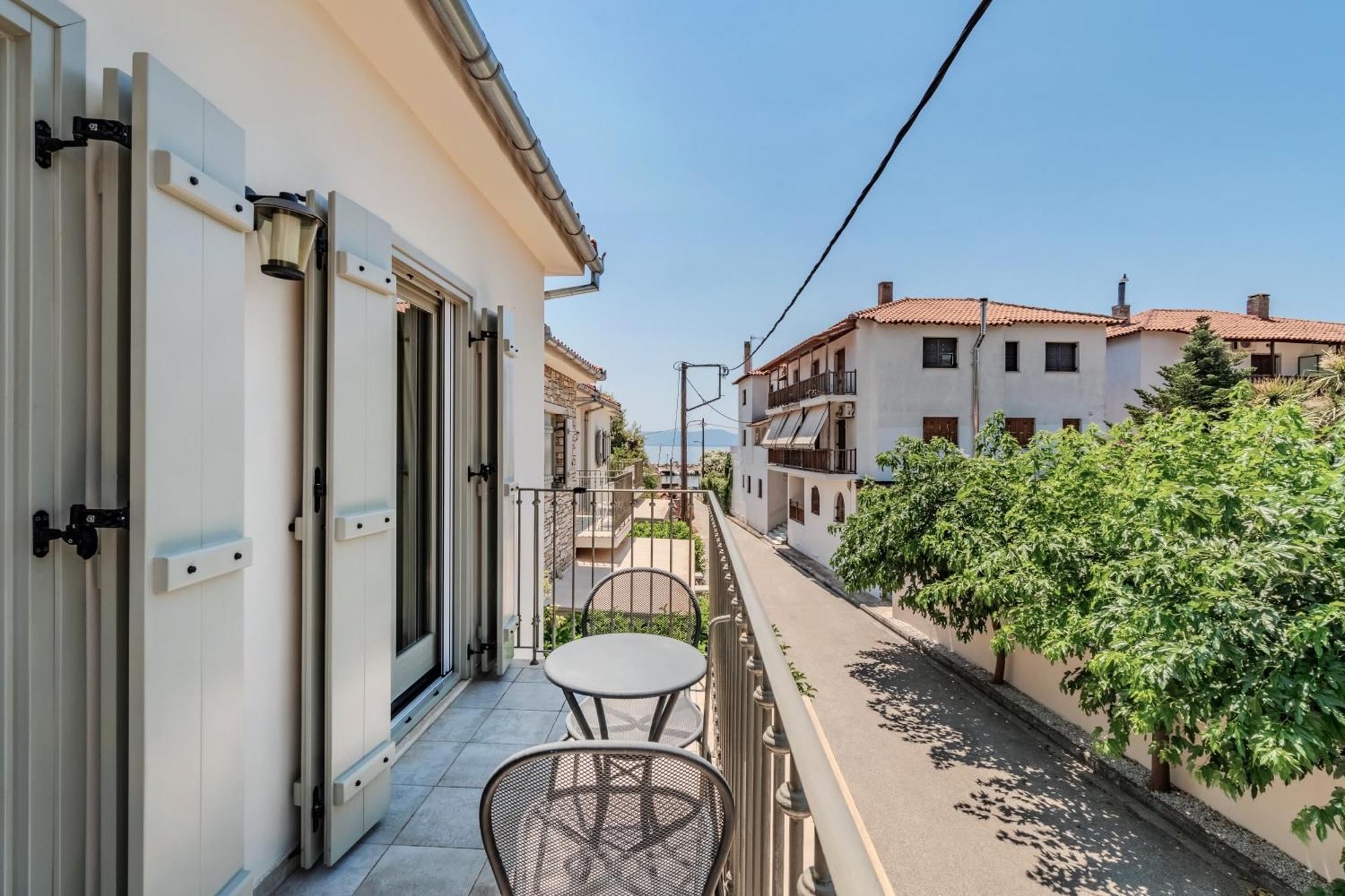 Chroma Pelion Holiday home *