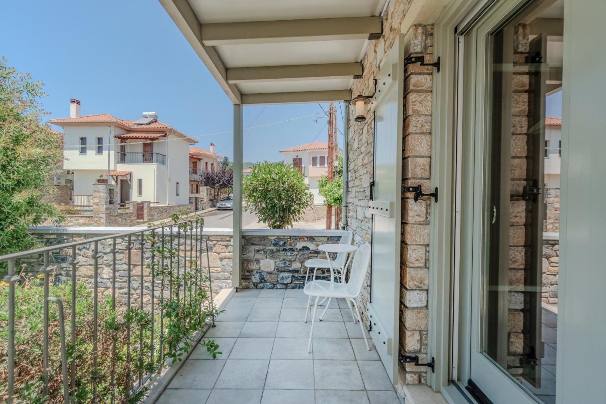 Chroma Pelion