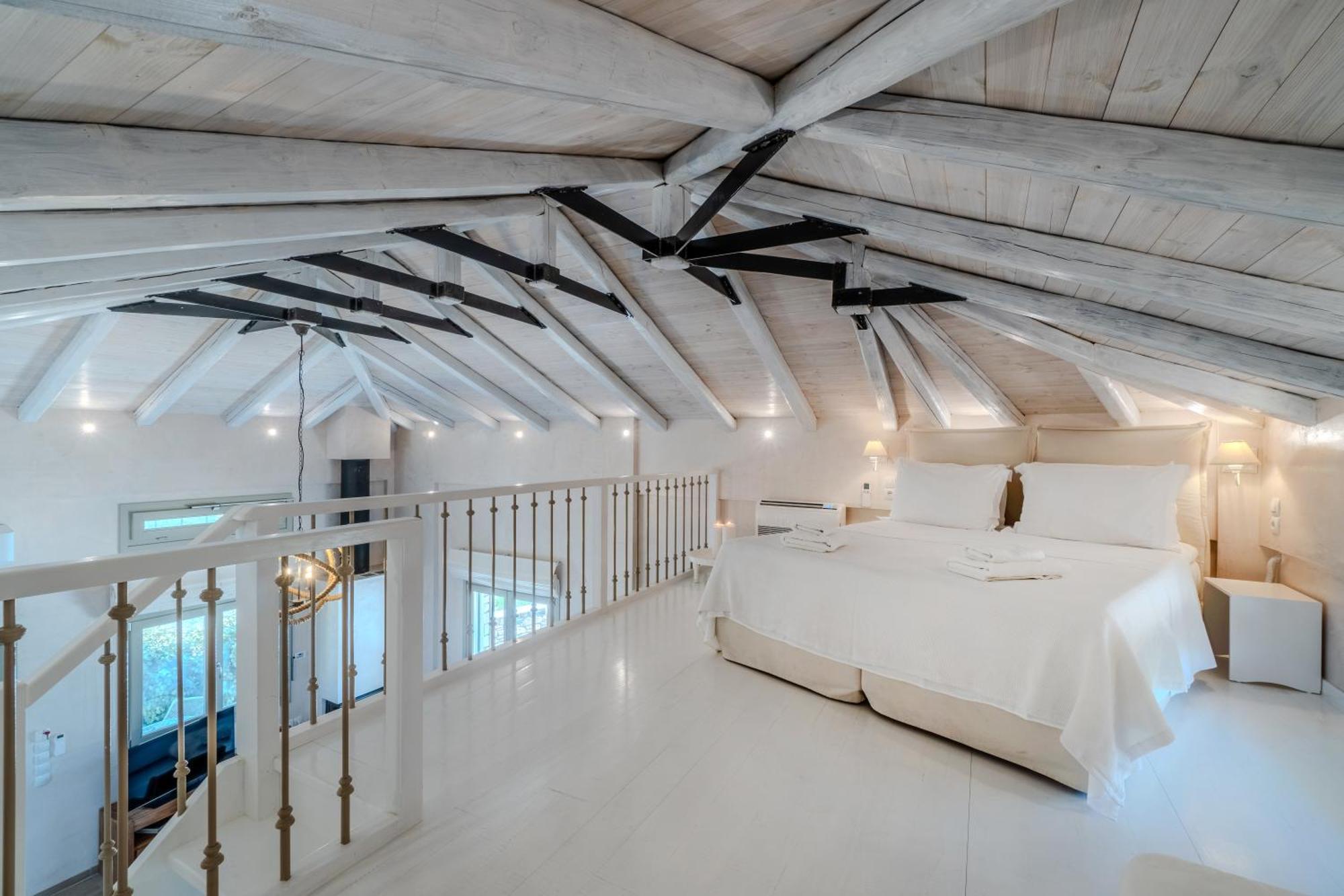 Chroma Pelion